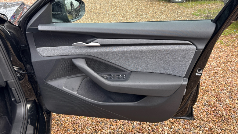 Skoda Superb 2.0 TDI SE Technology 5dr DSG Diesel Estate